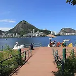 Apartamento Reformado No Coracao Do Leblon!